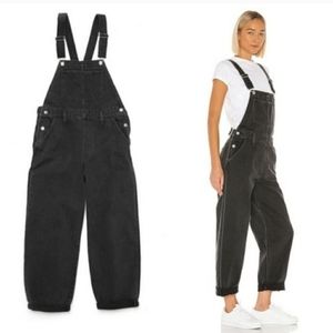 Levis slouch overalls size 29 M black wash